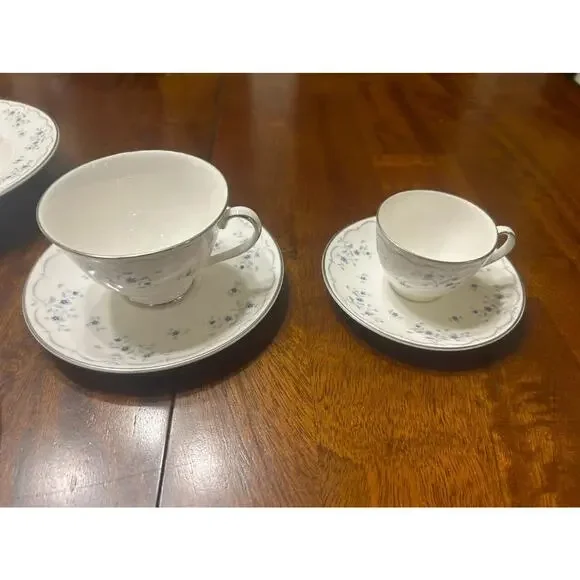 RARE Royal Doulton Fine Bone China Cotillion H4962 Complete 12 pc Place Setting - Picture 6 of 8